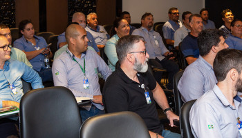 Feedback e perfis comportamentais são temas abordados em curso de liderança da Copercana