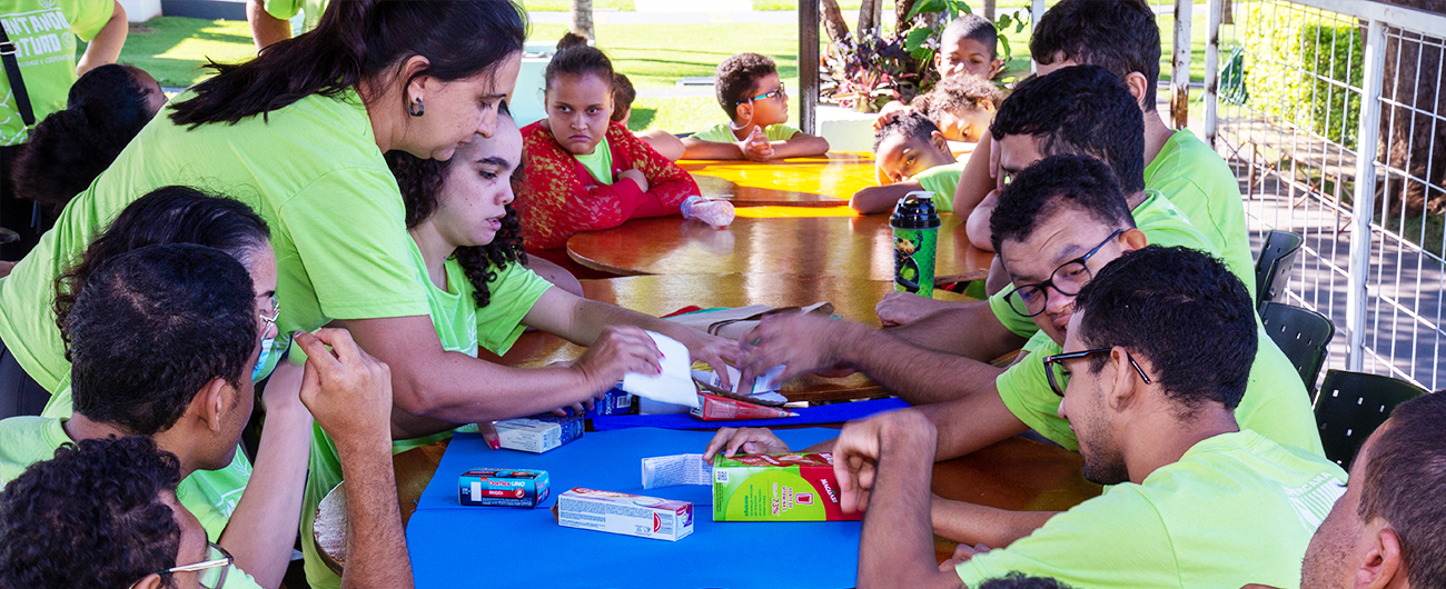 Projeto Plantando o Futuro ensina alunos da APAE sobre reciclagem do papel