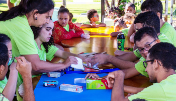 Projeto Plantando o Futuro ensina alunos da APAE sobre reciclagem do papel