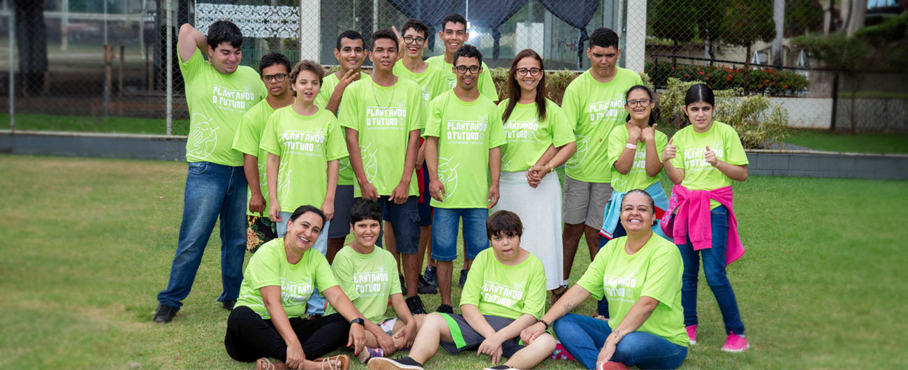 Projeto ensina coleta seletiva de lixo para alunos da APAE Sertãozinho