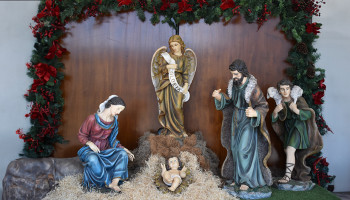 Colaboradores da Uname 1 e do Supermercado Copercana loja 1 receberam o Menino Jesus na Novena Empresarial de Natal