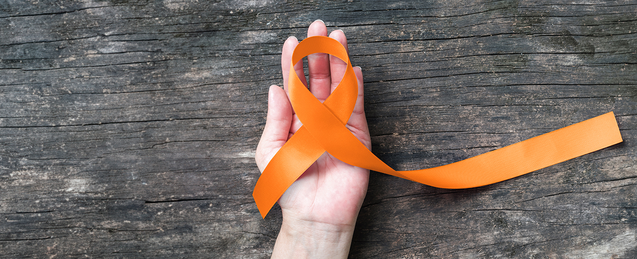Agosto Laranja: mês de conscientização da esclerose múltipla