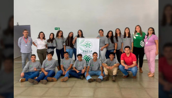 Alunos do Programa Jovem Agricultor do Futuro recebem uniformes com apoio da Copercana