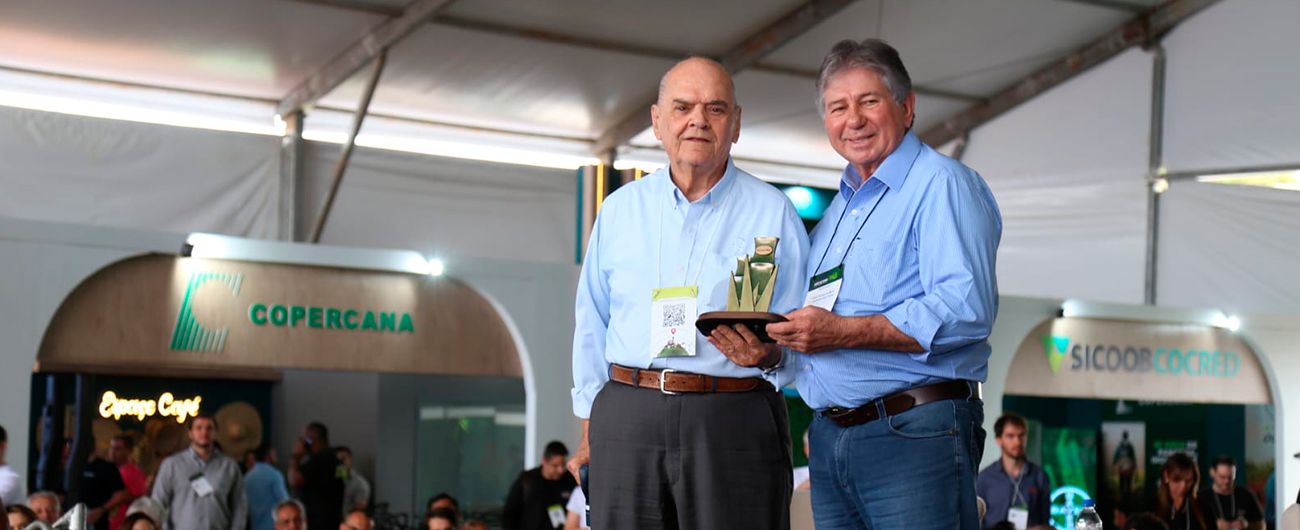 Presidente do Conselho da Copercana é homenageado com o Troféu Megacana
