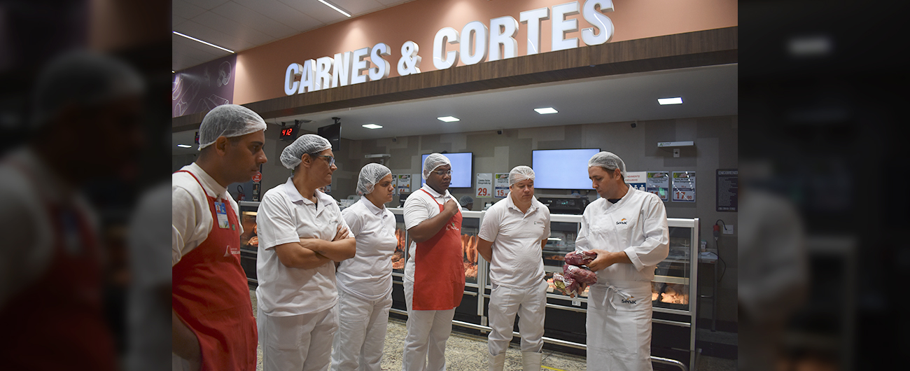 Copercana investe na formação prática dos açougueiros