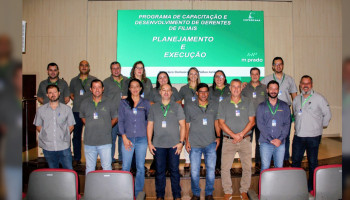 Capacitação fortalece lideranças nas lojas e automotivos Copercana