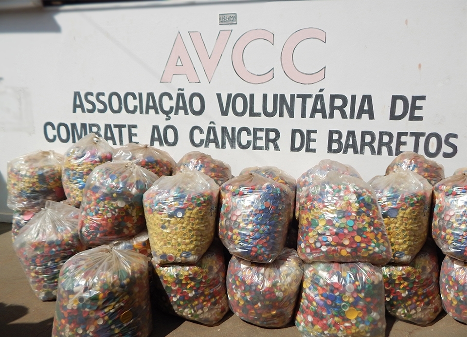 Amor em forma de tampinhas
