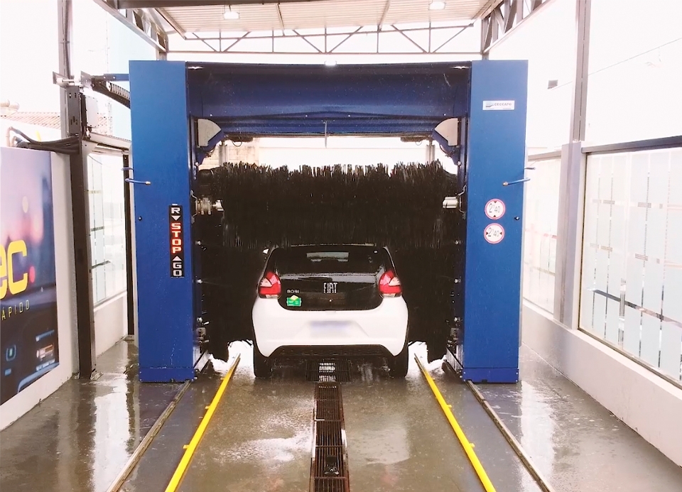Tá precisando lavar o carro? Se liga nessa novidade!